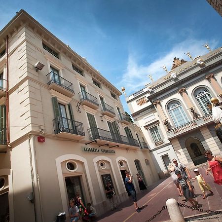 The Museum Apartments Figueras Extérieur photo