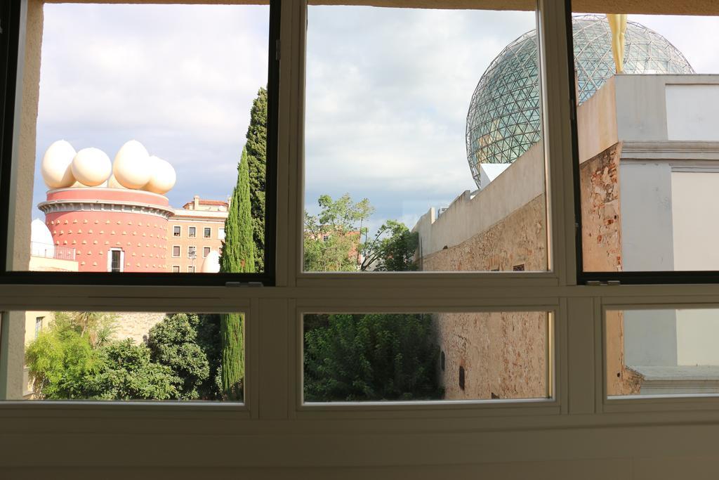The Museum Apartments Figueras Chambre photo