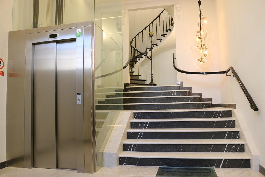 The Museum Apartments Figueras Extérieur photo