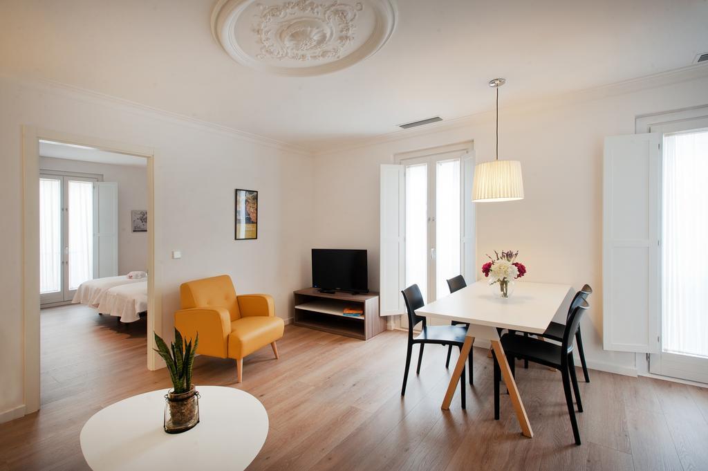 The Museum Apartments Figueras Extérieur photo