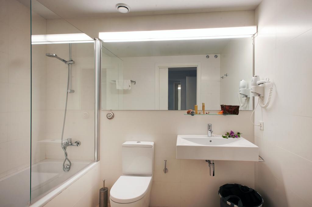 The Museum Apartments Figueras Extérieur photo