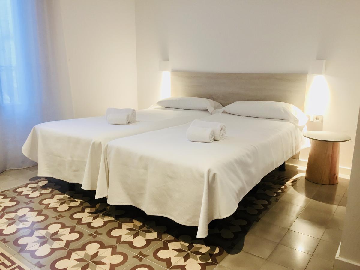 The Museum Apartments Figueras Extérieur photo